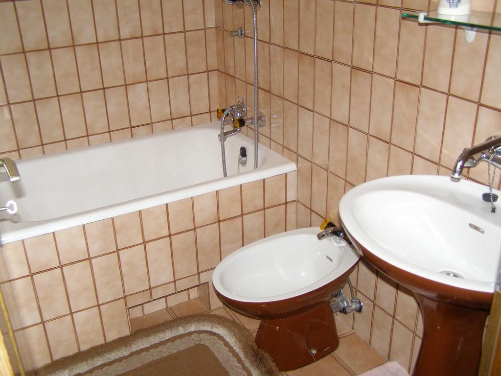 Apartments Dunoti Krk Town Rom bilde